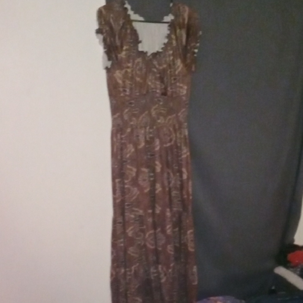 Elegant Brown Paisley Maxi Dress